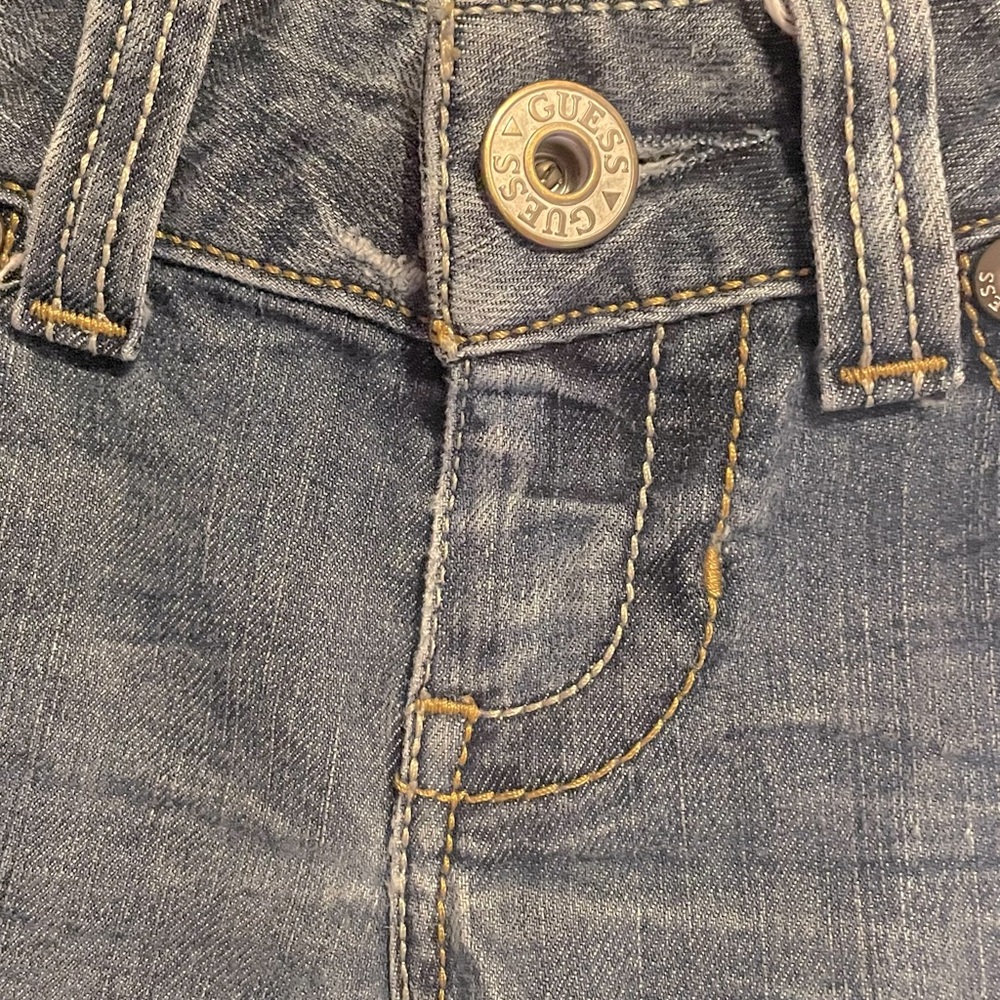 Hands-down my favorite pair of jeans 👖☺️